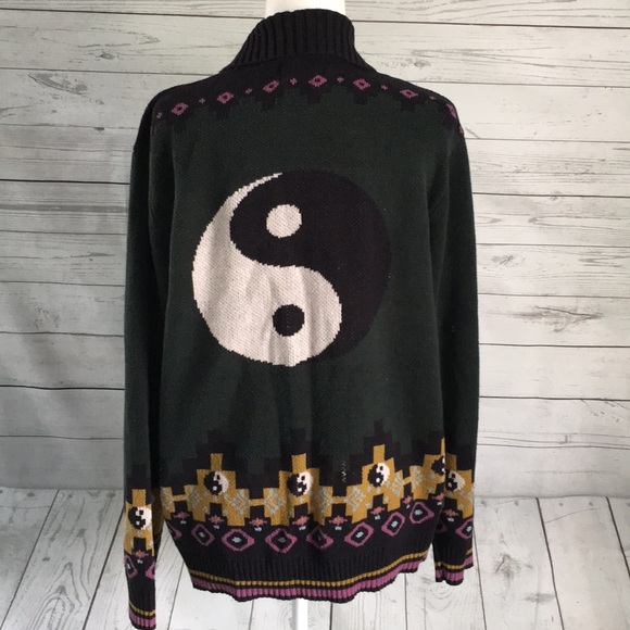 Urban Outfitters Mens Oversize Yin Yang 